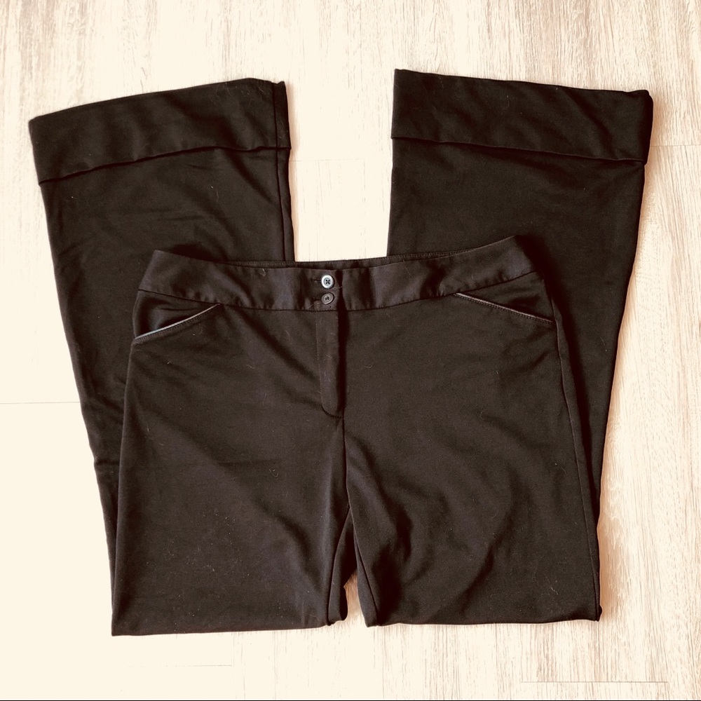 Express size 13 / 14 black leather trim pockets